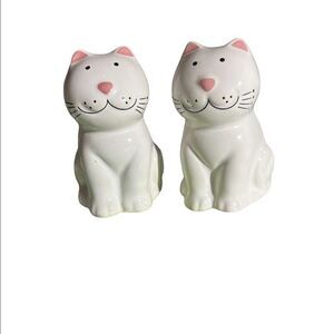 Vintage White Cats Kitty Salt Pepper Shakers Made In Brazil 3.5" Tall Ceramic